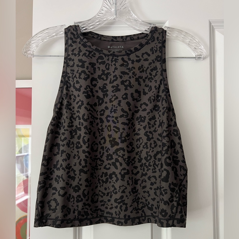Athleta Leopard Shanti Crop Top, size small